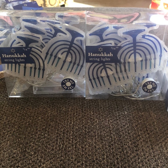 Hanukkah Bundle Gift bags Dreidels Menorah Lights - Picture 3 of 8